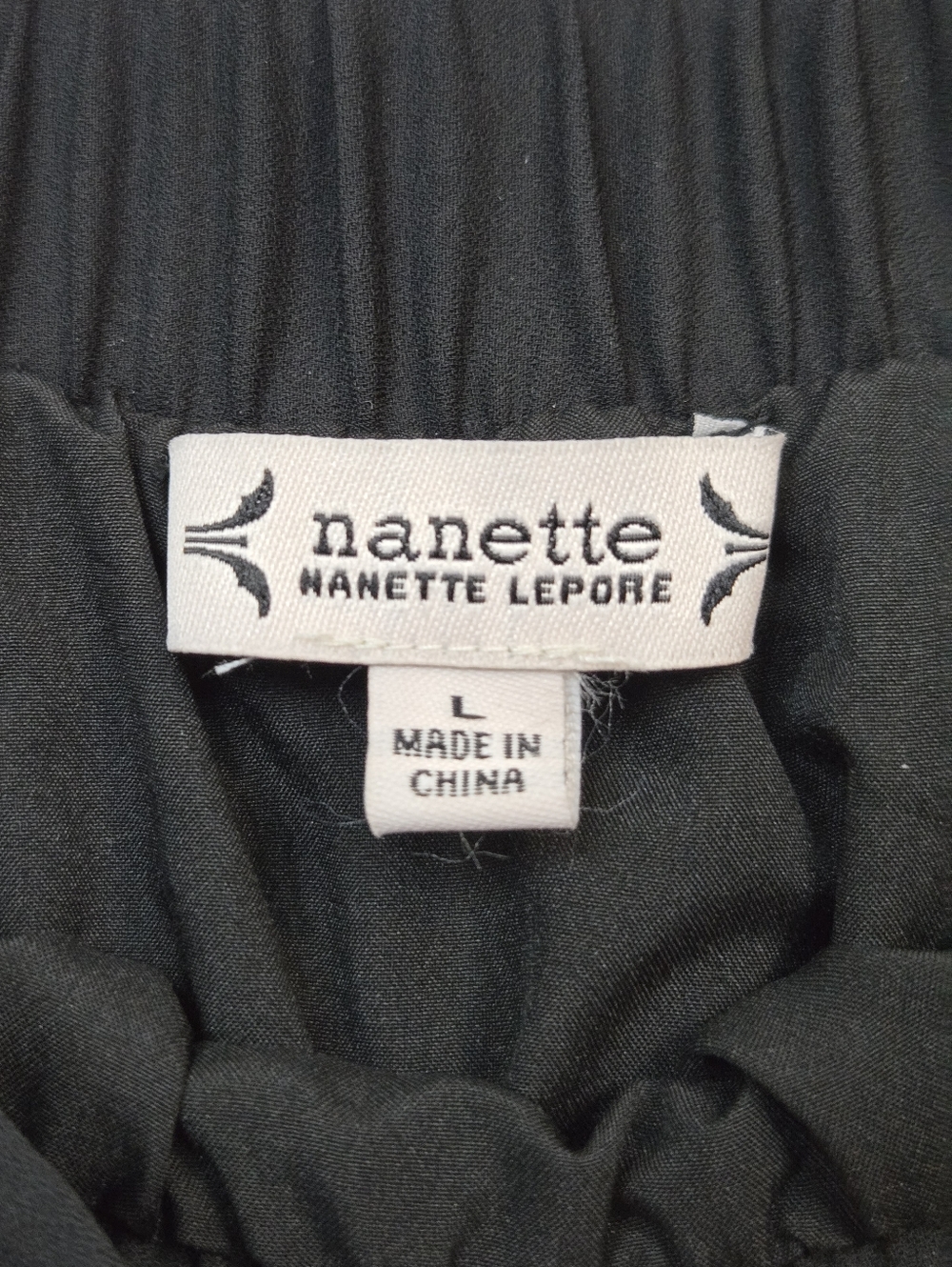 🌿Nanette Lepore Black Pleated Chevron-Panel Midi Skirt, Size L ~ EUC - Picture 4 of 5